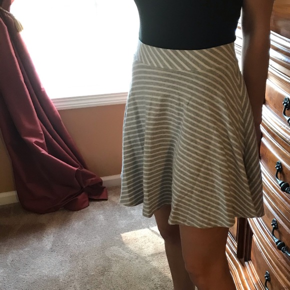 Striped Skater Skirt - Picture 3 of 5